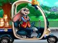 Spel Flickor fixar den kaninbilen på nätet