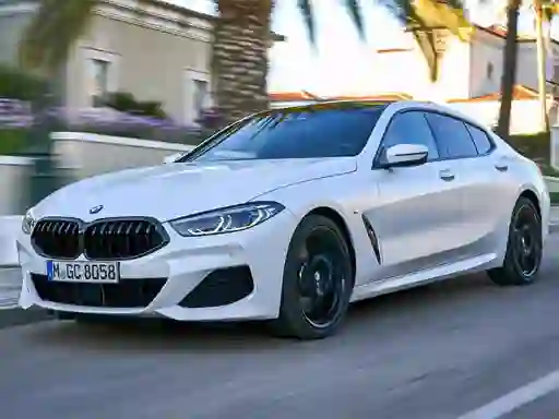 Spel BMW 8-Series på nätet
