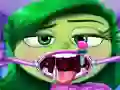 Spel Inside Out Disgust Throat Surgery på nätet