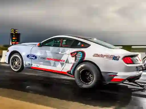 Spel Ford Mustang Cobra Jet Slide på nätet